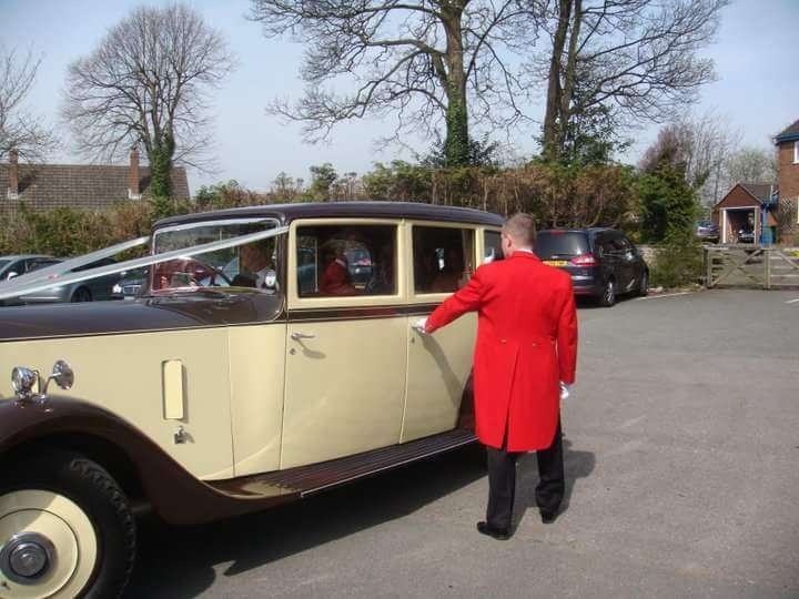 Eric Jones, Chester Toastmaster, delivering outstanding wedding services to happy clients .